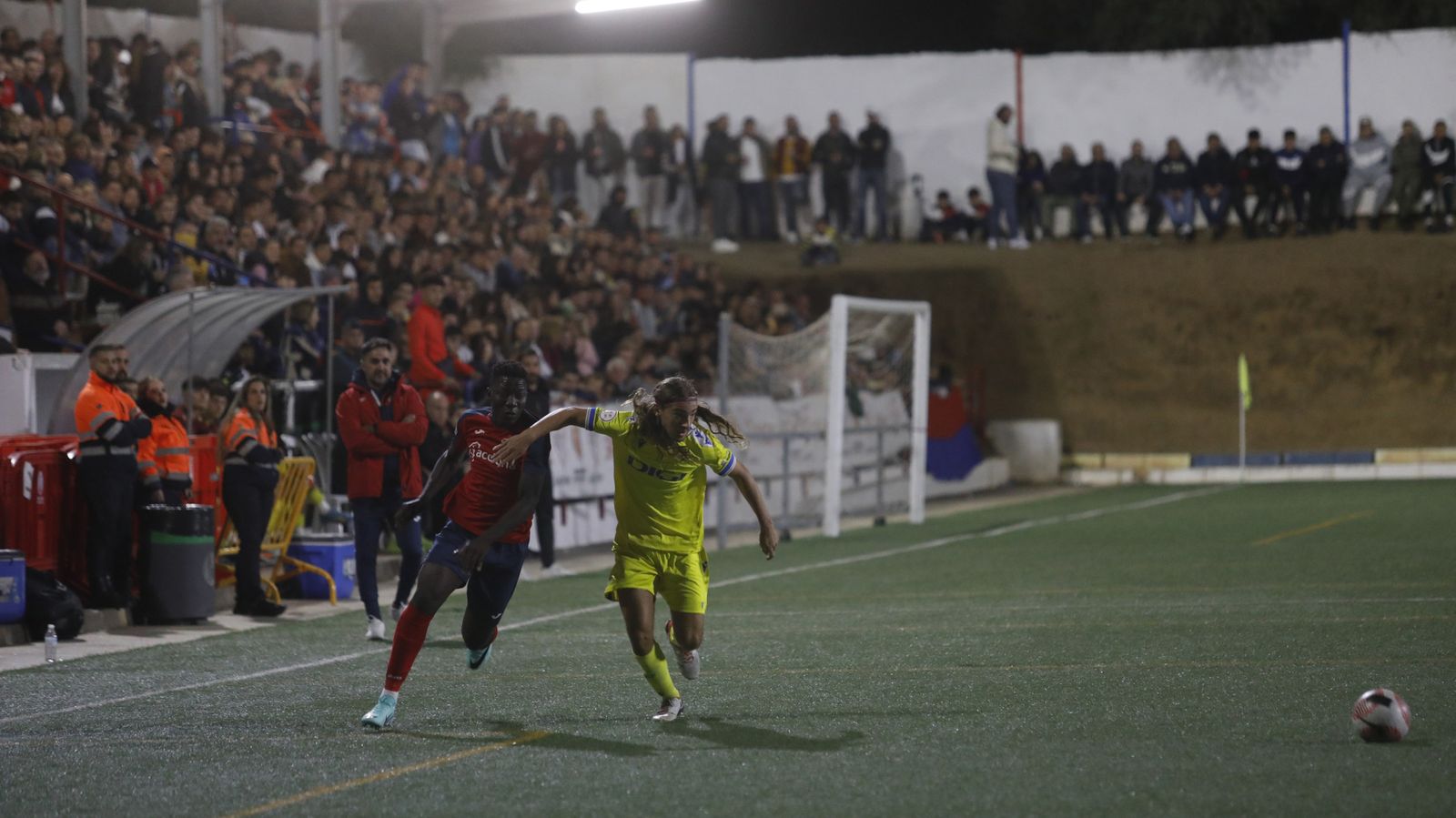 Las fotos de la visita del Cádiz CF para celebrar el 50 aniversario del CD Guadiaro