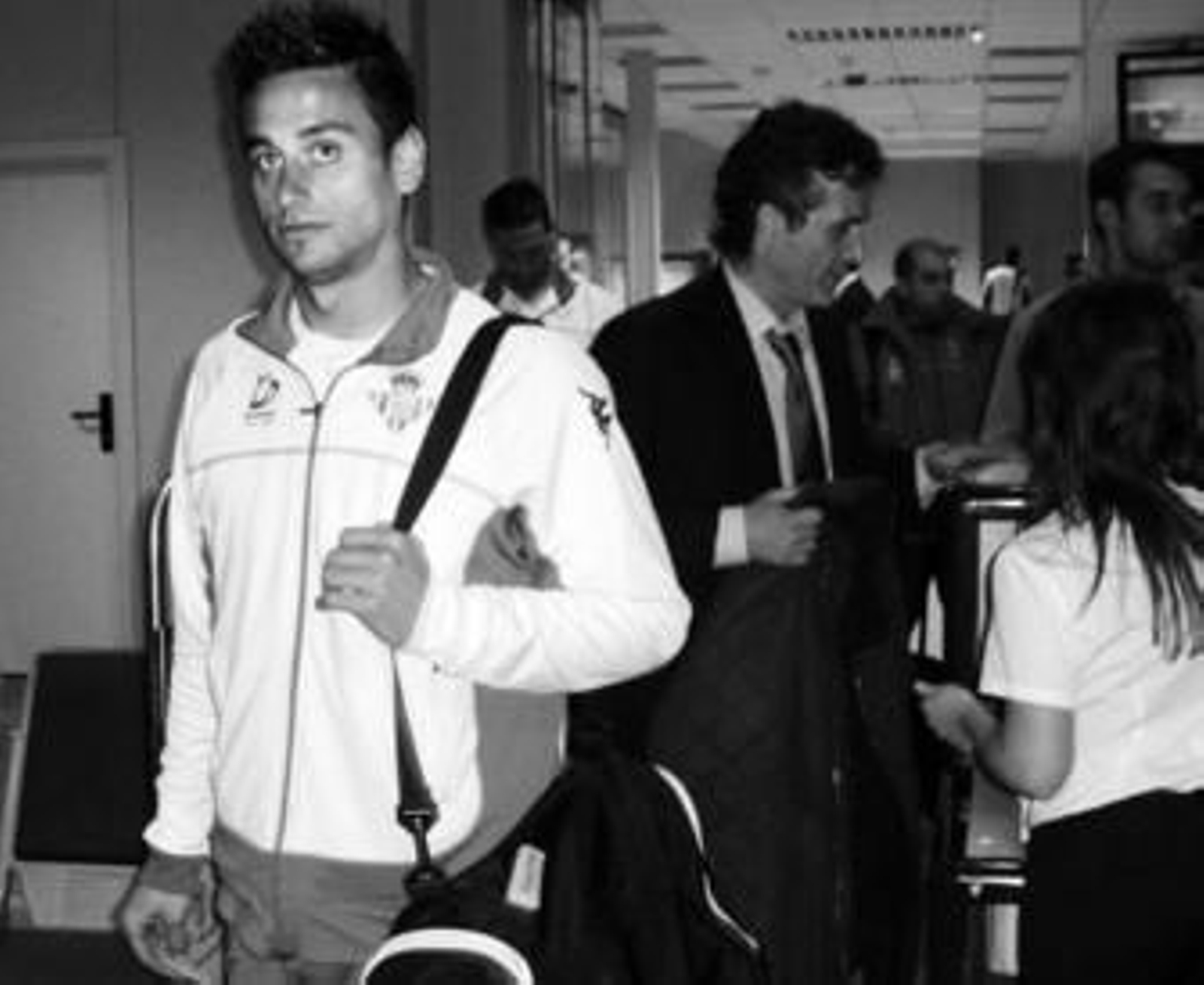 Casto, en el viaje de regreso de la expedición verdiblanca desde Pamplona tras el triunfo de su equipo.