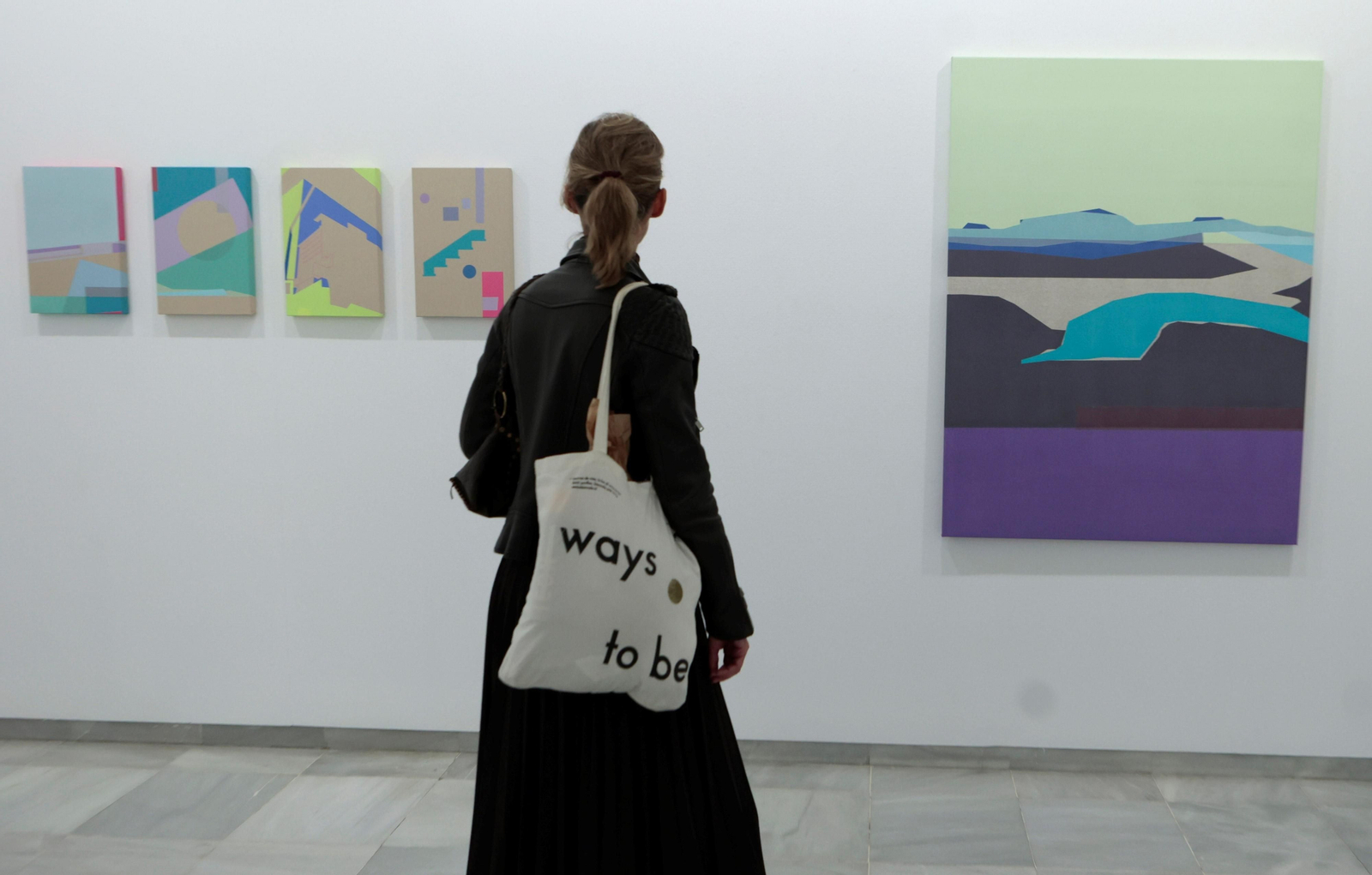 Obras de Norberto Gil en su exposición en Birimbao.