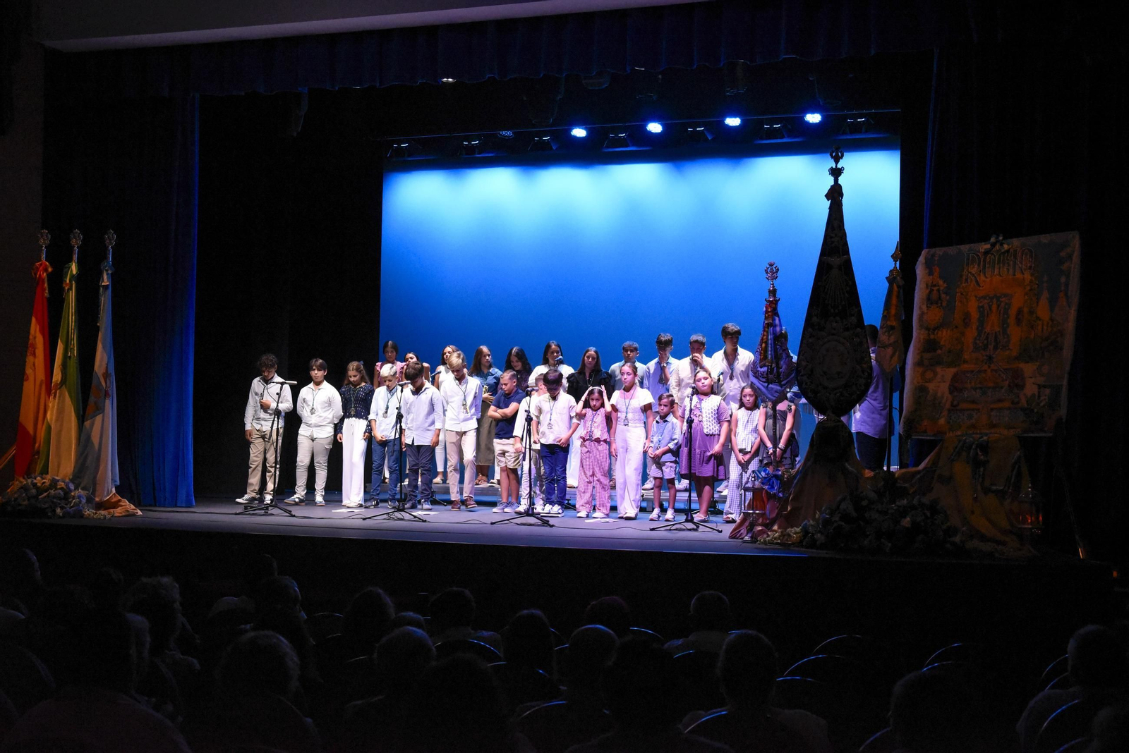 Fotos del certamen de coros rocieros en La Línea