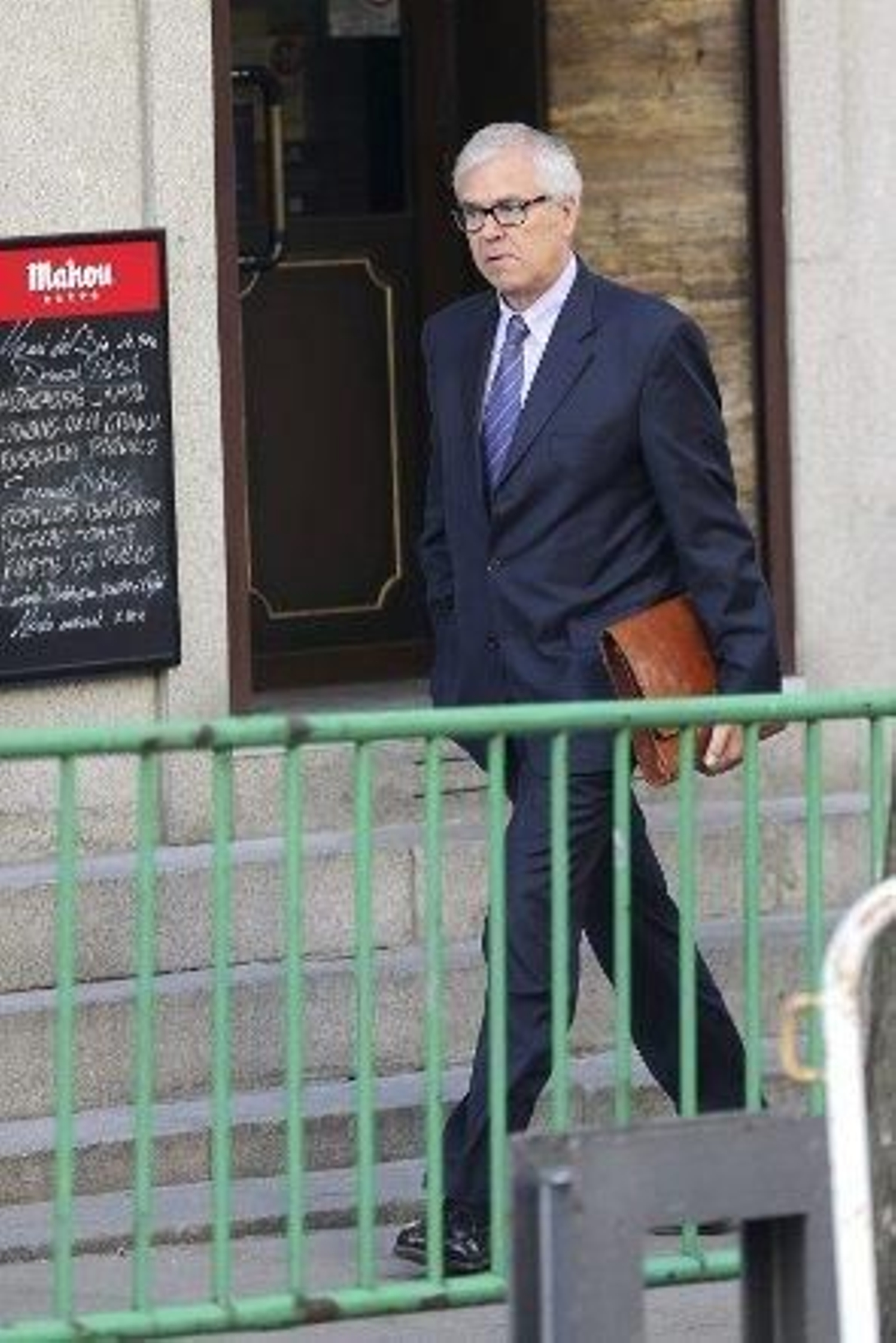 El ex interventor culpa del fraude de los ERE a la "desatención" del Gobierno andaluz a sus informes