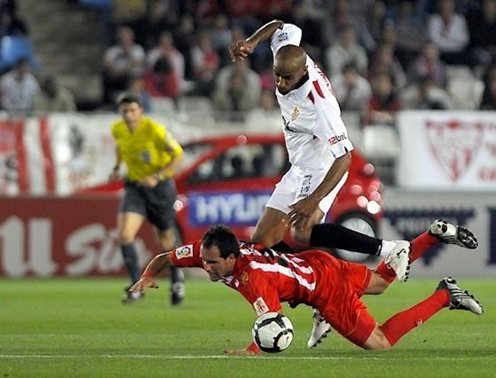 Foto: Jorge Guerrero (AFP Photo) / Carlos Barba (EFE)