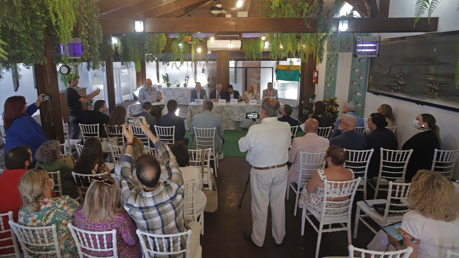 Fotos de la entrega de los premios de Mando Intermedios de Turismo y Hostelería en Palmones