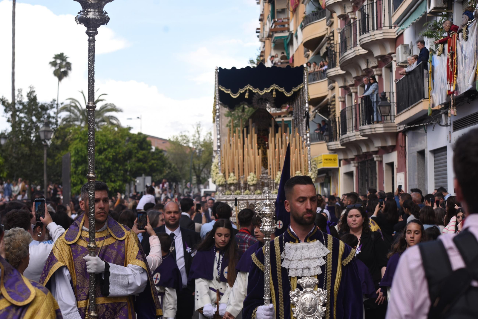 La procesión del Rescatado en este Domingo de Ramos de Córdoba, en imágenes
