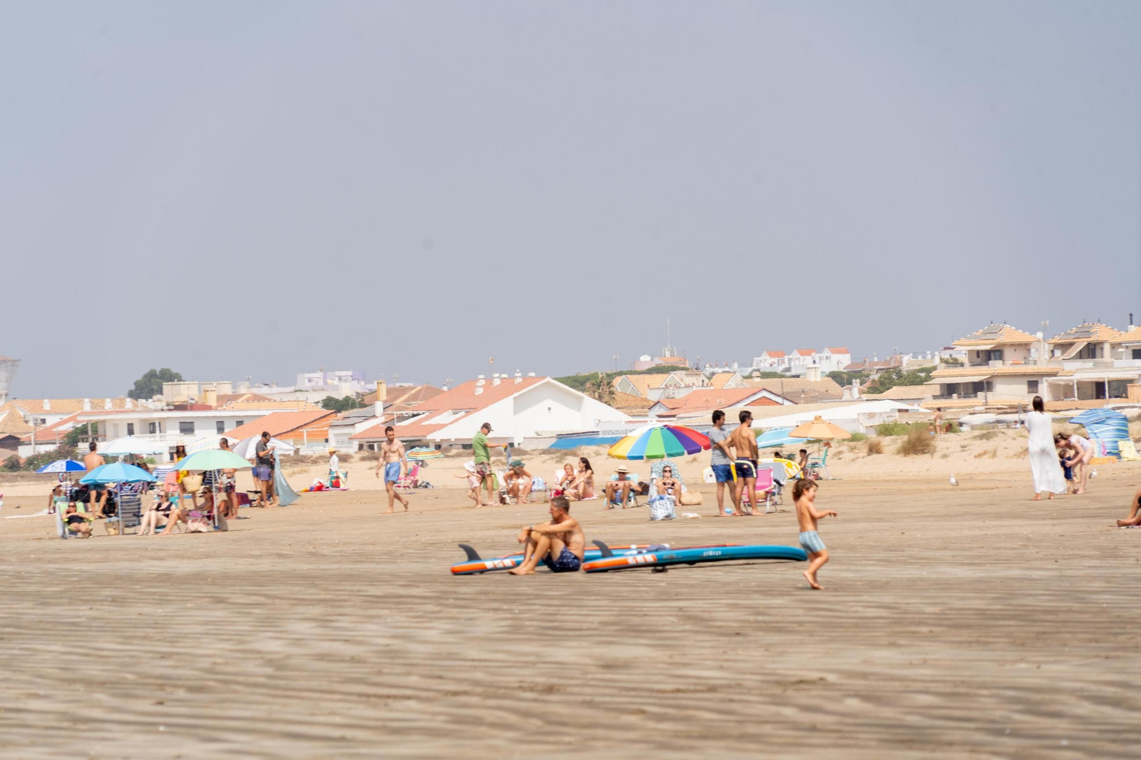 El ambiente de las playas de Huelva el domingo 24 de agosto