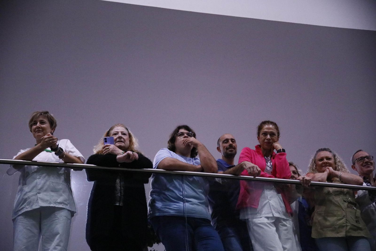 Las imágenes del encendido de la iluminación navideña en el Hospital Torrecárdenas de Almería