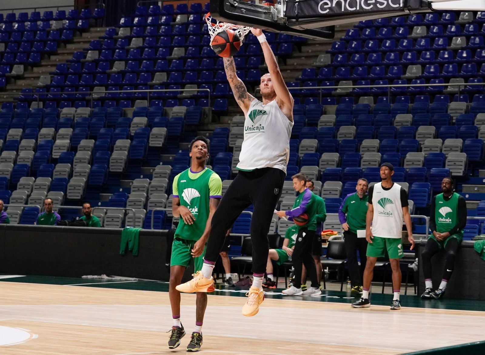 Buenas noticias: El Unicaja pudo ejercitarse con Osetkowski