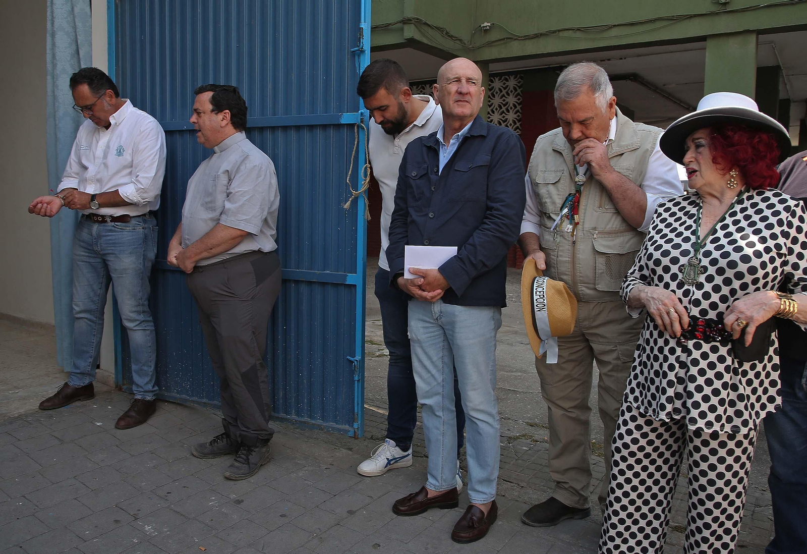 El inicio de la peregrinación hacia Almonte de la Hermandad del Rocío de La Línea en imágenes