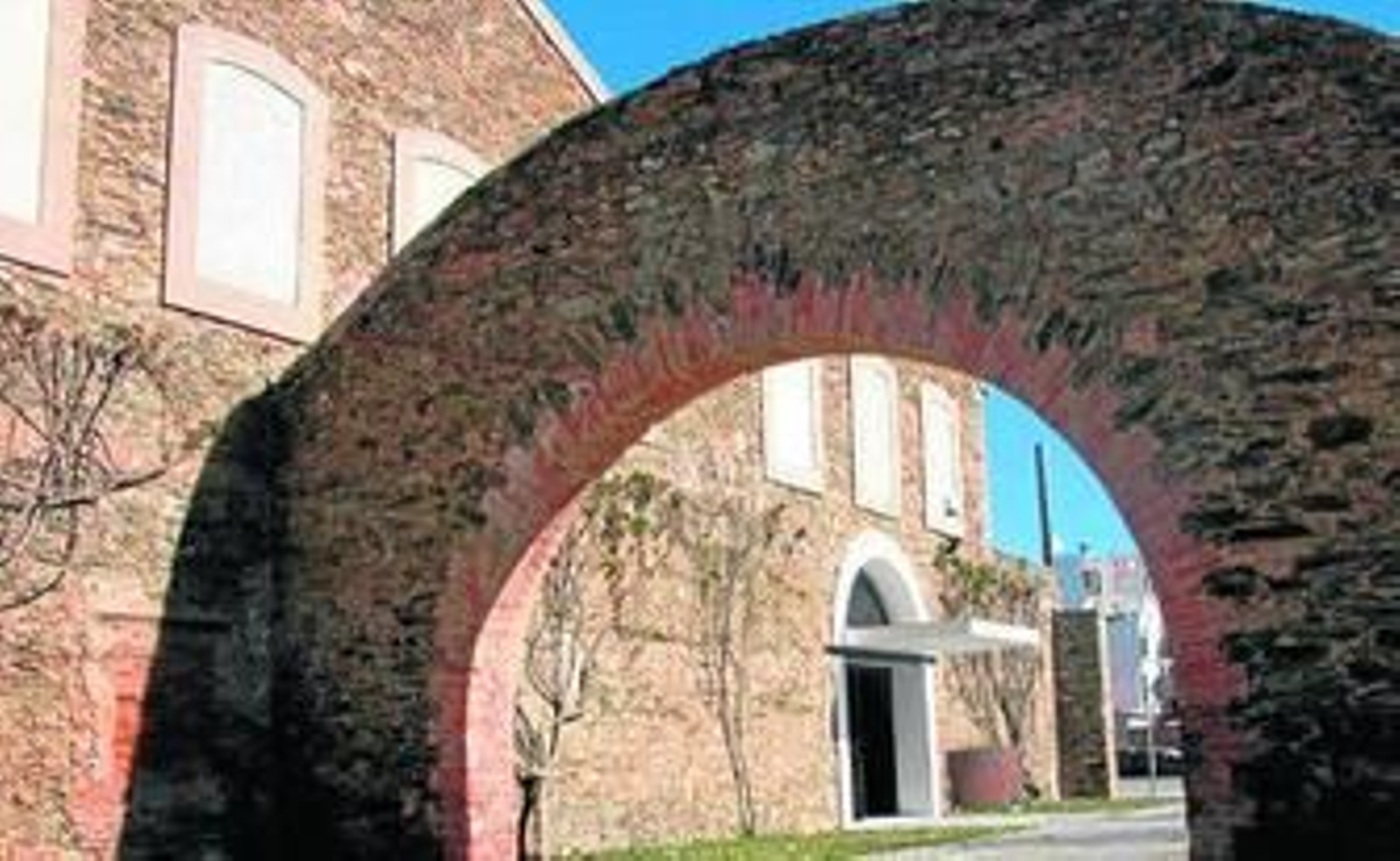 Los talleres del ferrocarril, en la actualidad, la Feria de Muestras.