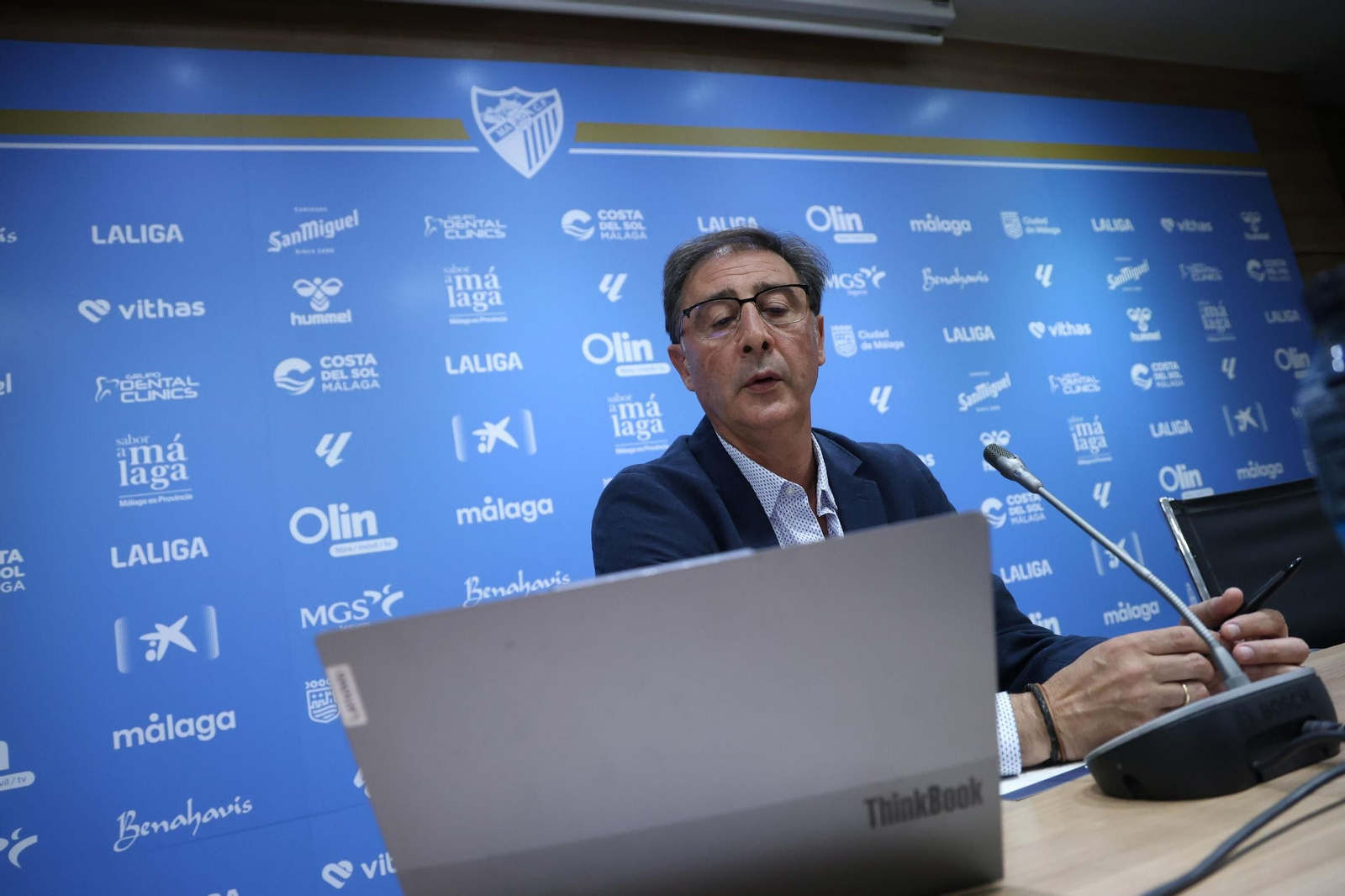 Renovación de Chupete y Rafa y rueda de prensa de Loren, en fotos