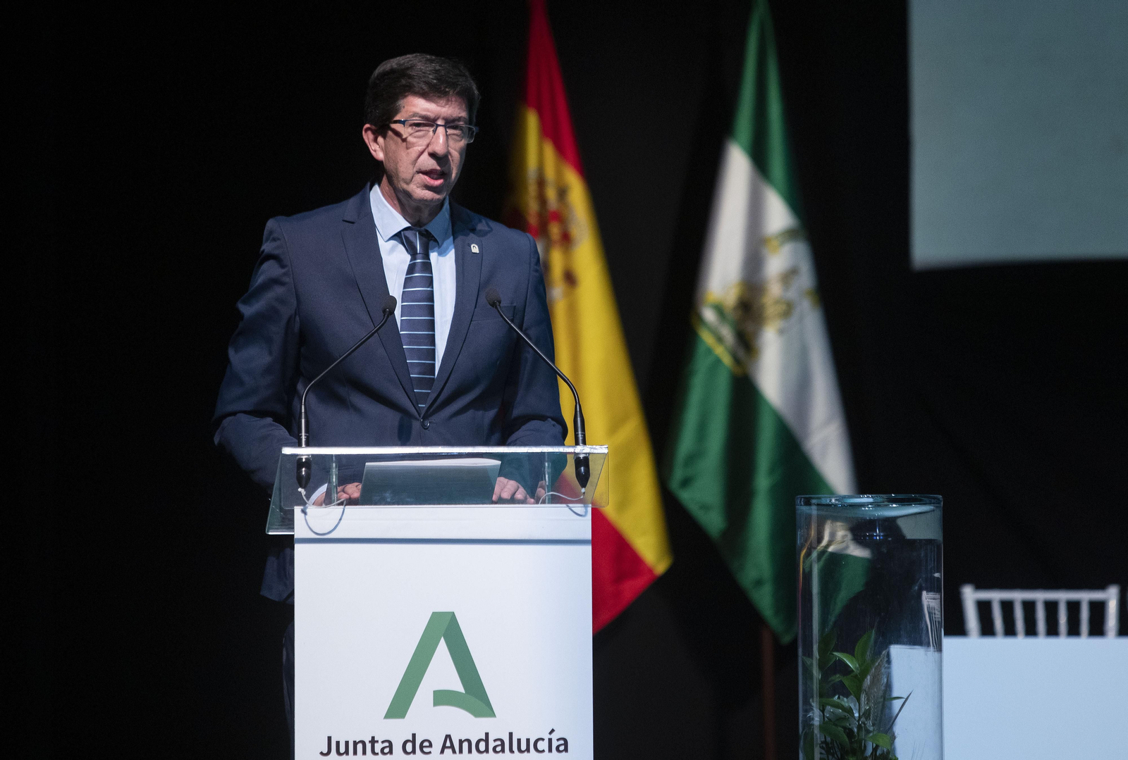 Imágenes de la entrega de las Banderas de Andalucía en la provincia