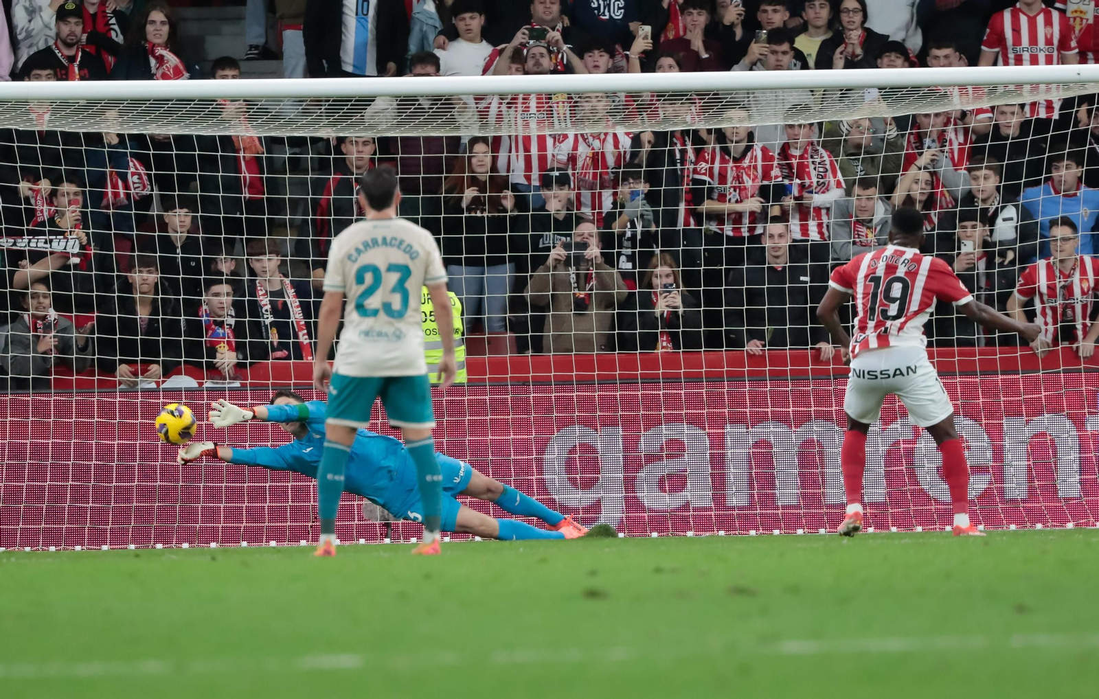 Las mejores fotos del Sporting de Gijón - Córdoba CF en El Molinón