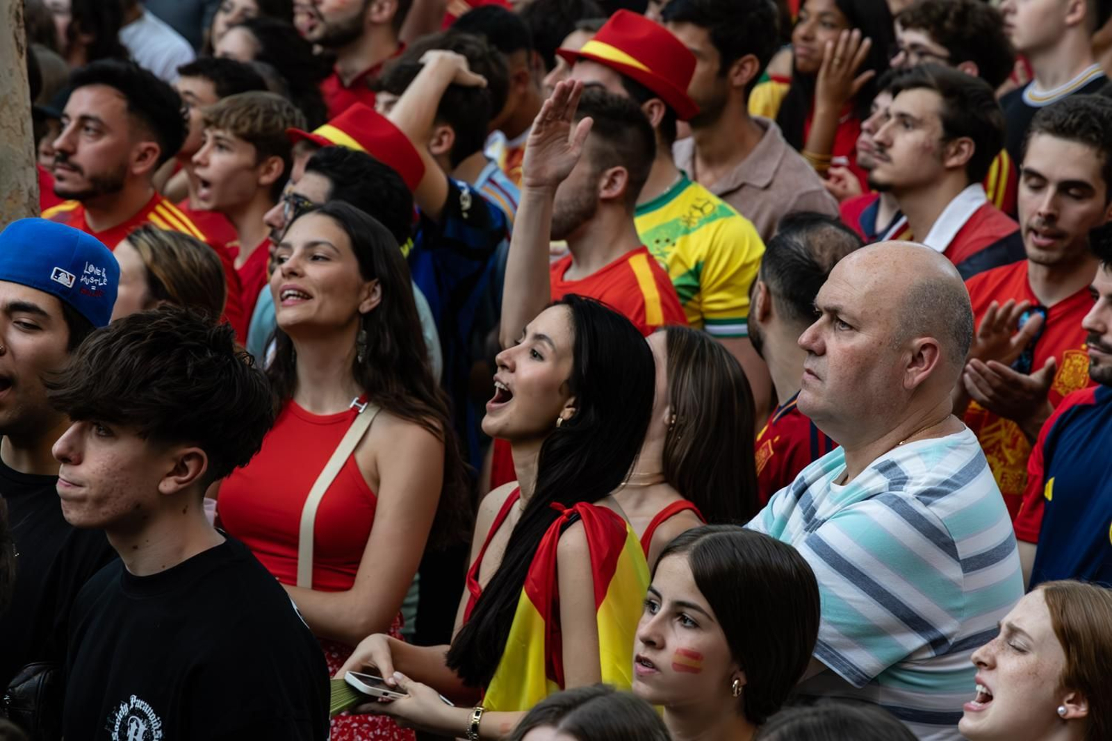 La euforia jiennense por la victoria de España, imágenes