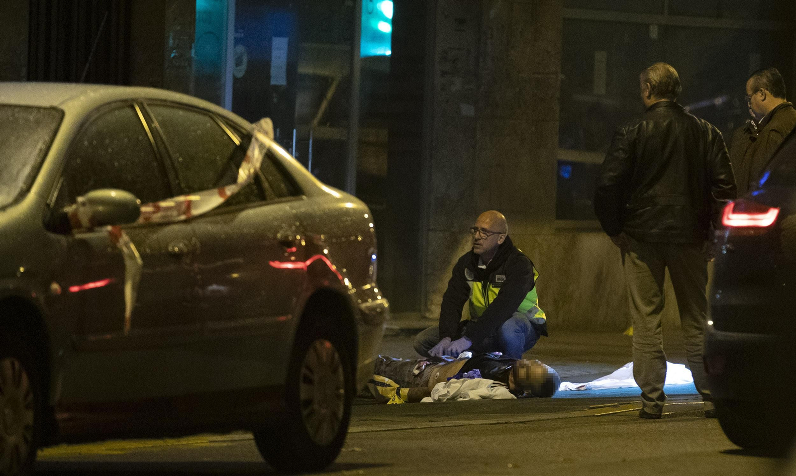 Fotos del suceso ante la comisaría de la Policía Nacional en Nervión