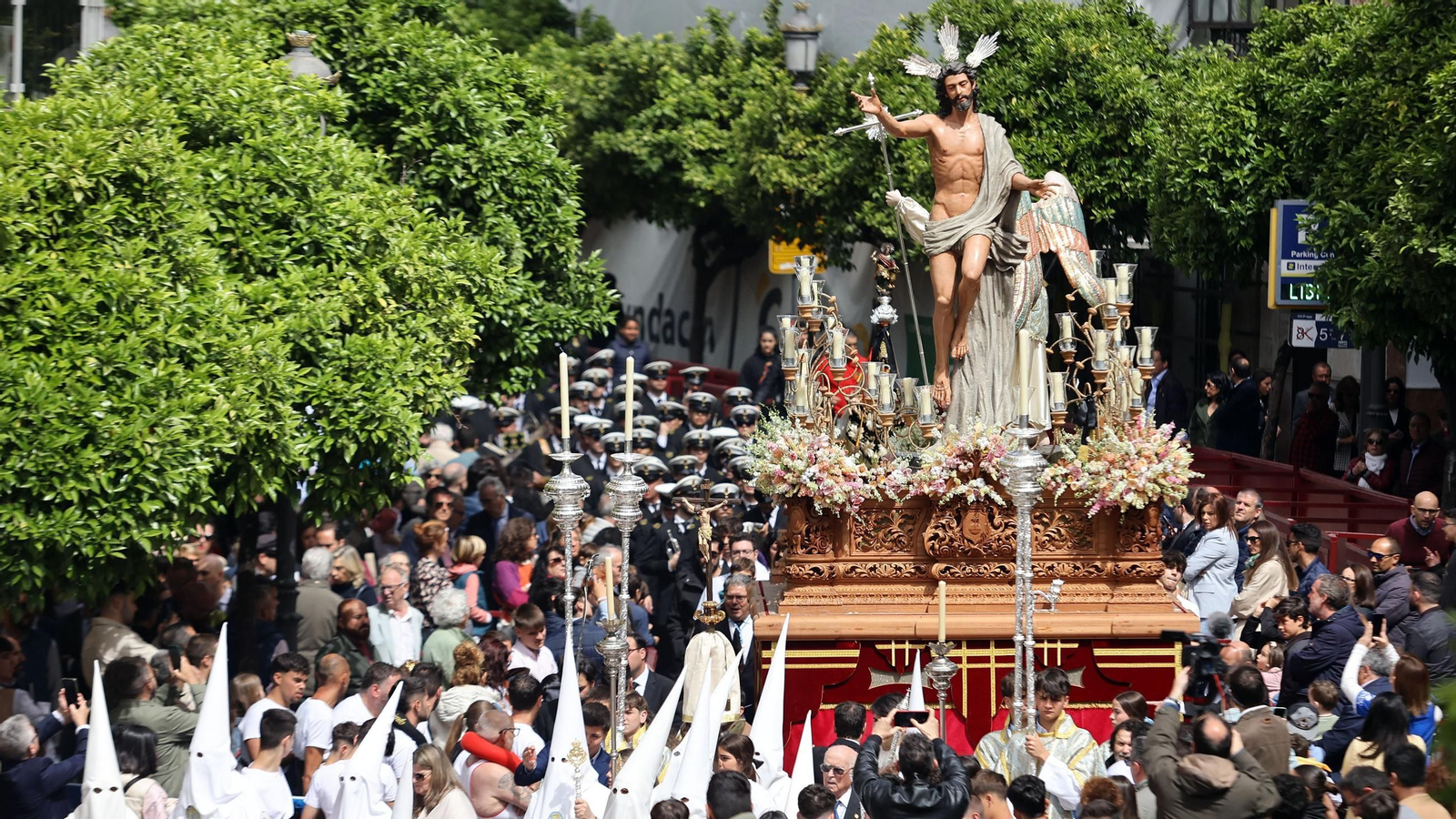 Imágenes de la Hermandad del Resucitado en el Domingo de Resurrección de Jerez 2025