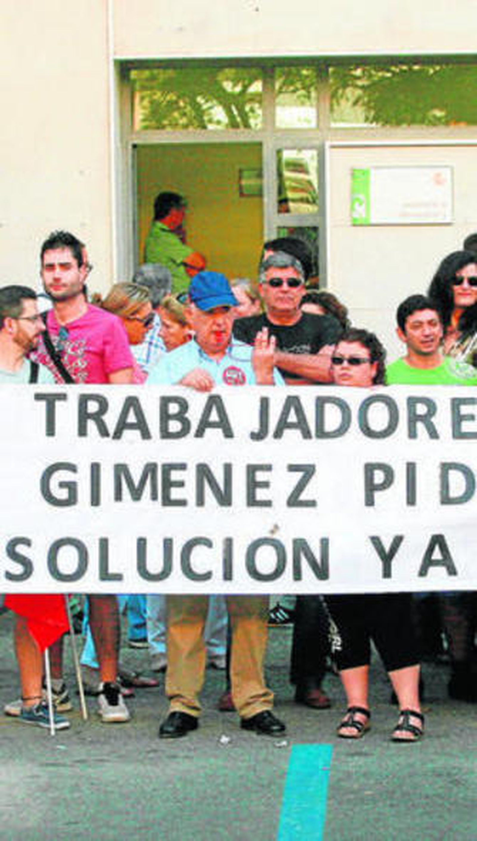 Trabajadores de Pérez Giménez, en el juzgado de lo Mercantil.