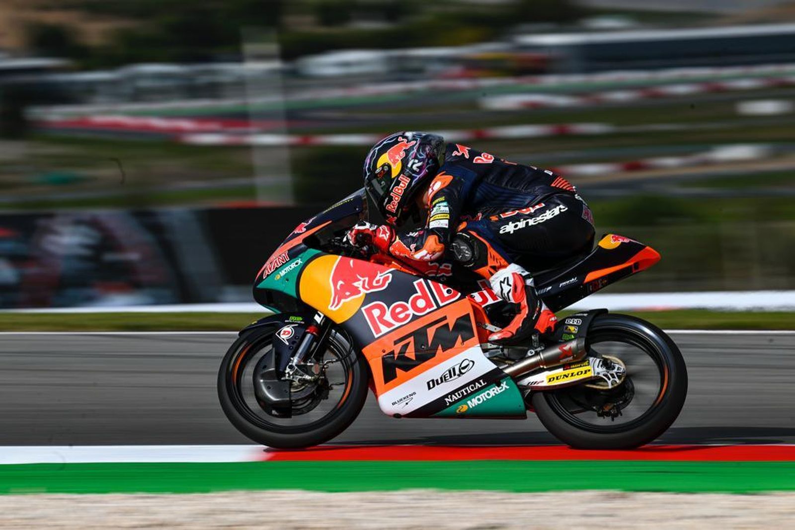 El sevillano José Antonio Rueda, este sábado con su KTM en Portimao.