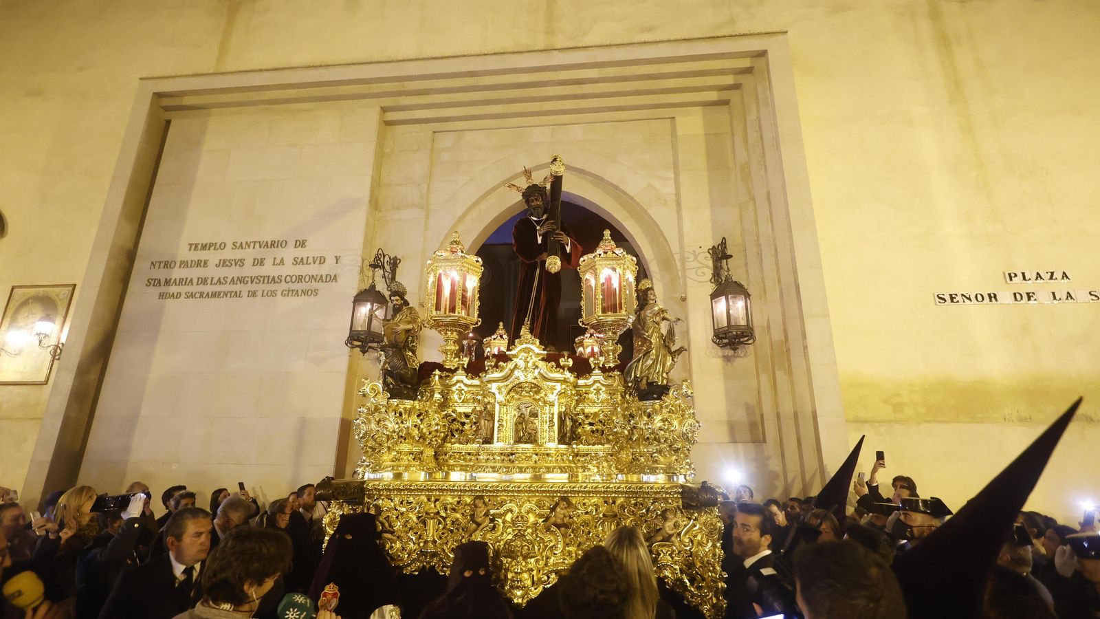 Imagen de la salida de la hermandad de los Gitanos