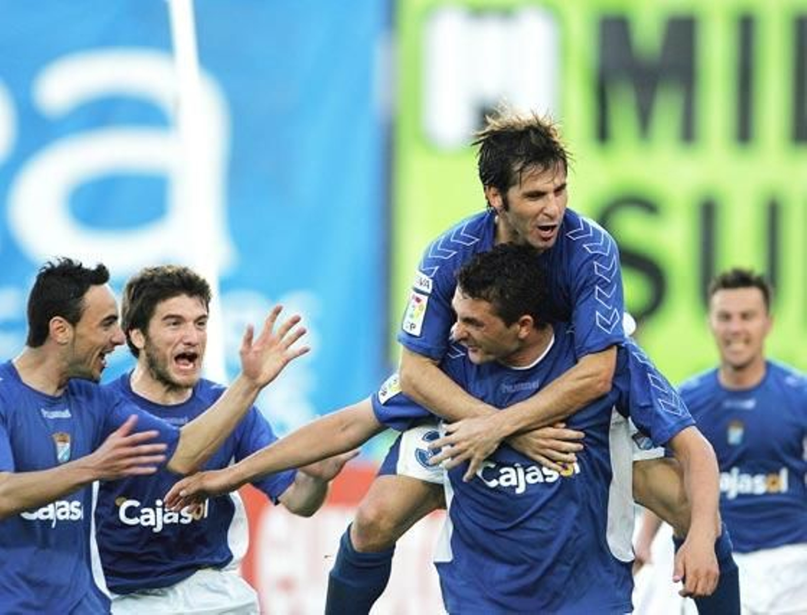 Para la temporada siguiente, el Xerez se hizo definitivamente con el jugador, que se reencontró en la ciudad y fue clave para la salvación in extremis del equipo azulino, en la 2007-2008