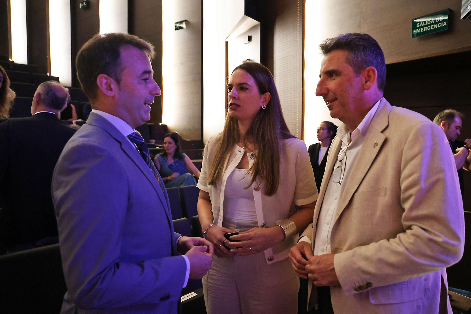 Imágenes de la presentación de la memoria anual de la Asociación de Industrias Químicas, Básicas y Energéticas de Huelva (Aiqbe)