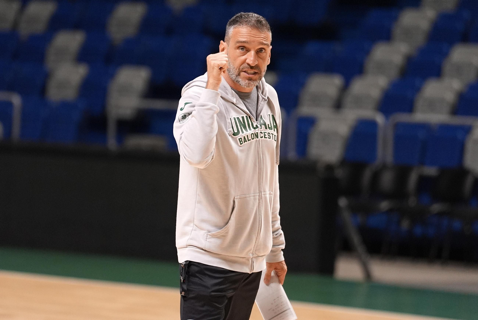 El Unicaja trabaja en el Carpena y enfila el derbi