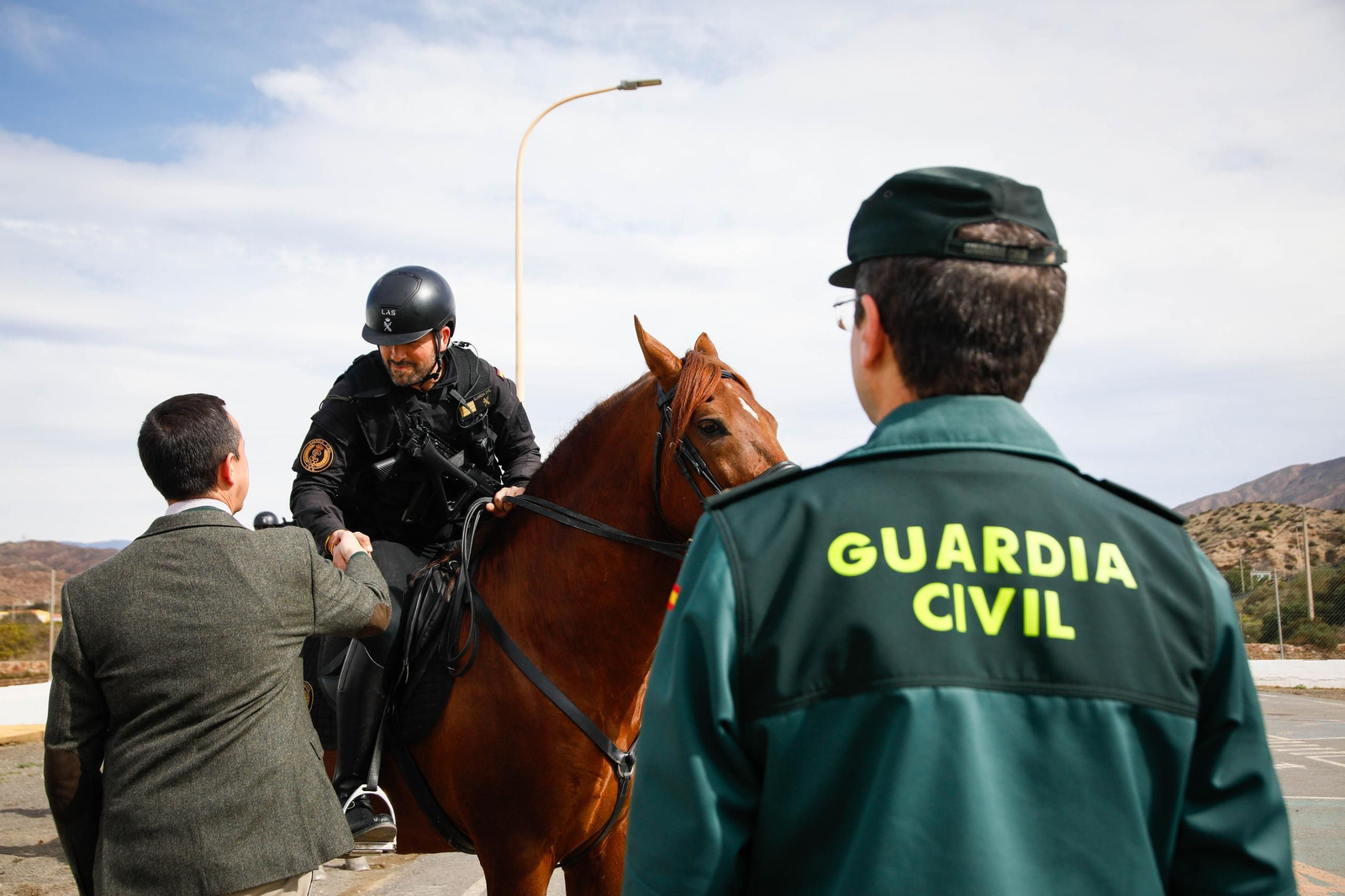 Imágenes del Escuadrón de Caballería de la Guardia Civil en Gádor.