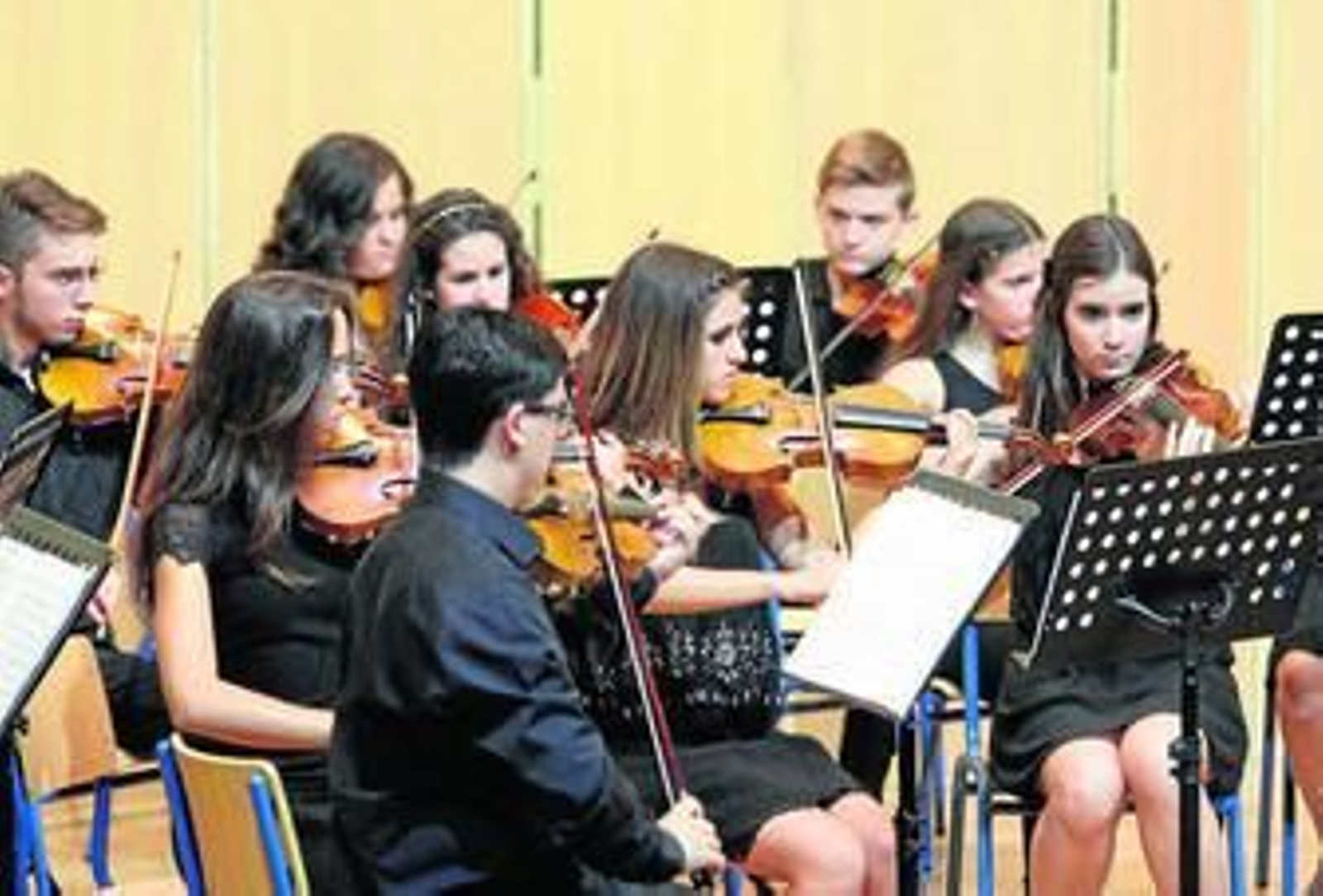 Músicos de la joven orquesta del Conservatorio Profsional de Música de Córdoba.