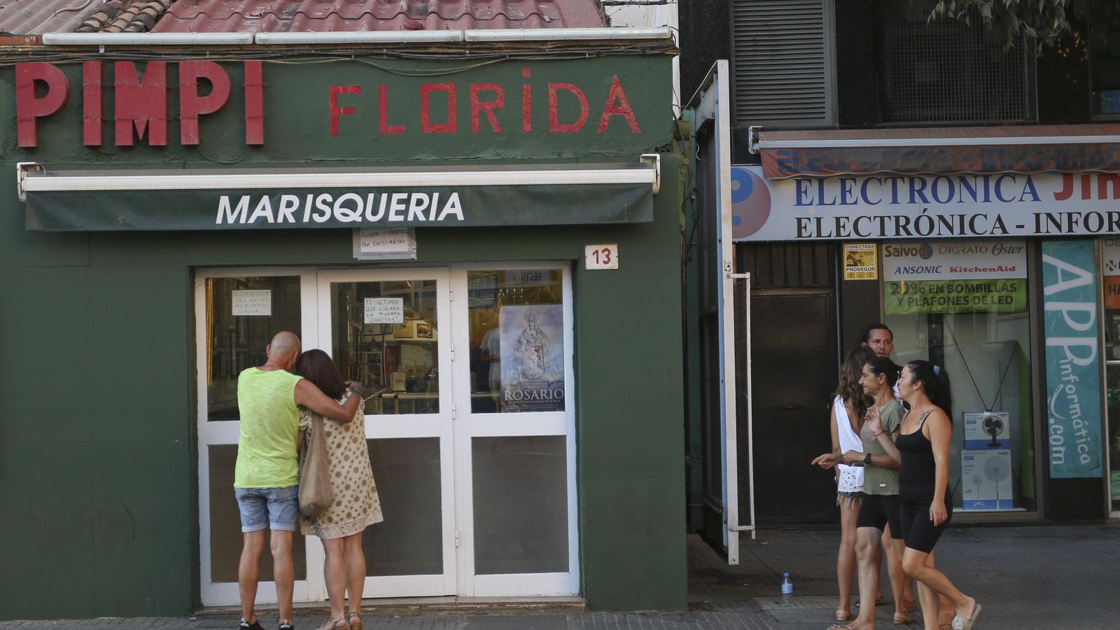 Exterior de El Pimpi Florida.