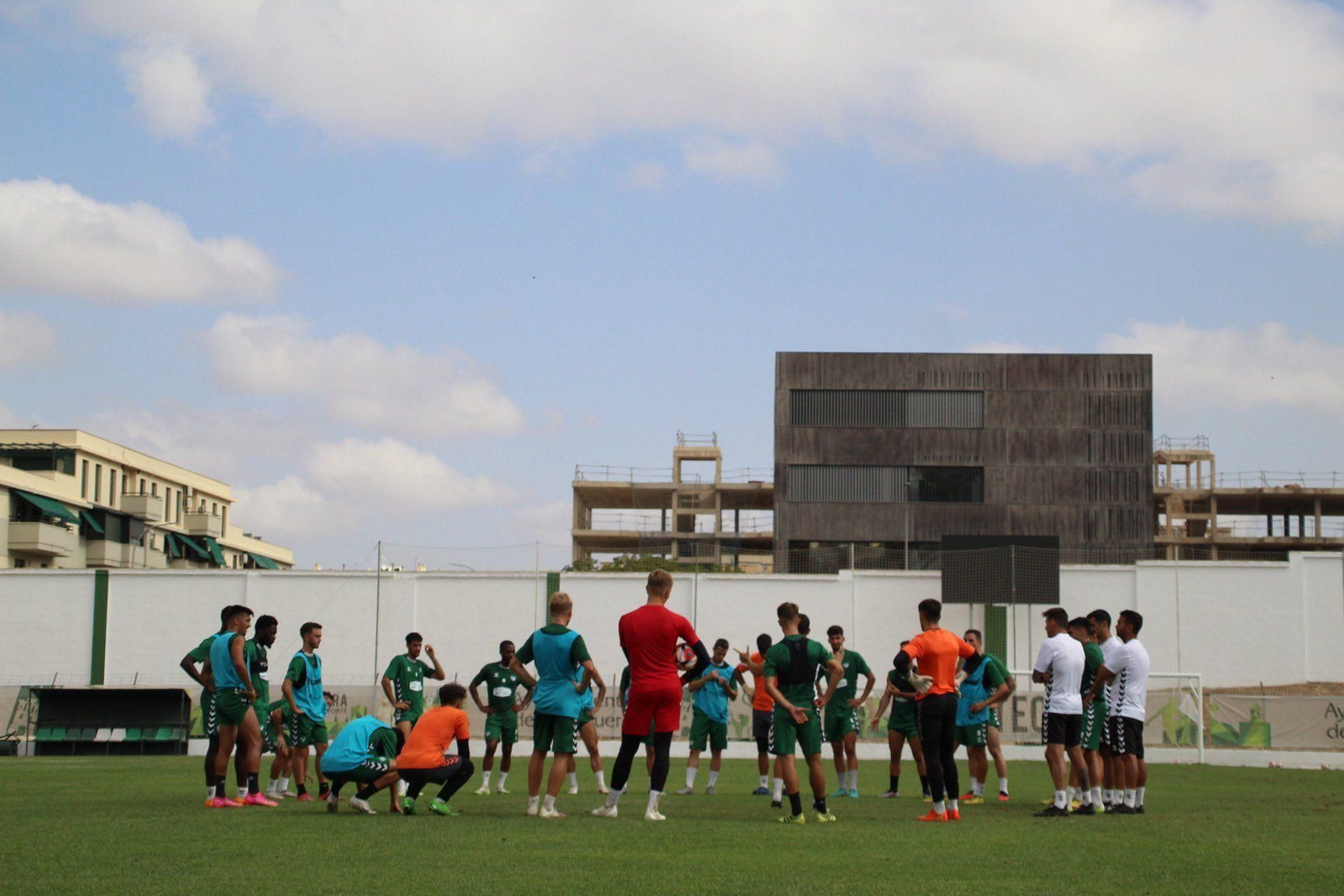 El Antequera, durante un entrenamiento El Antequera, durante un entrenamiento