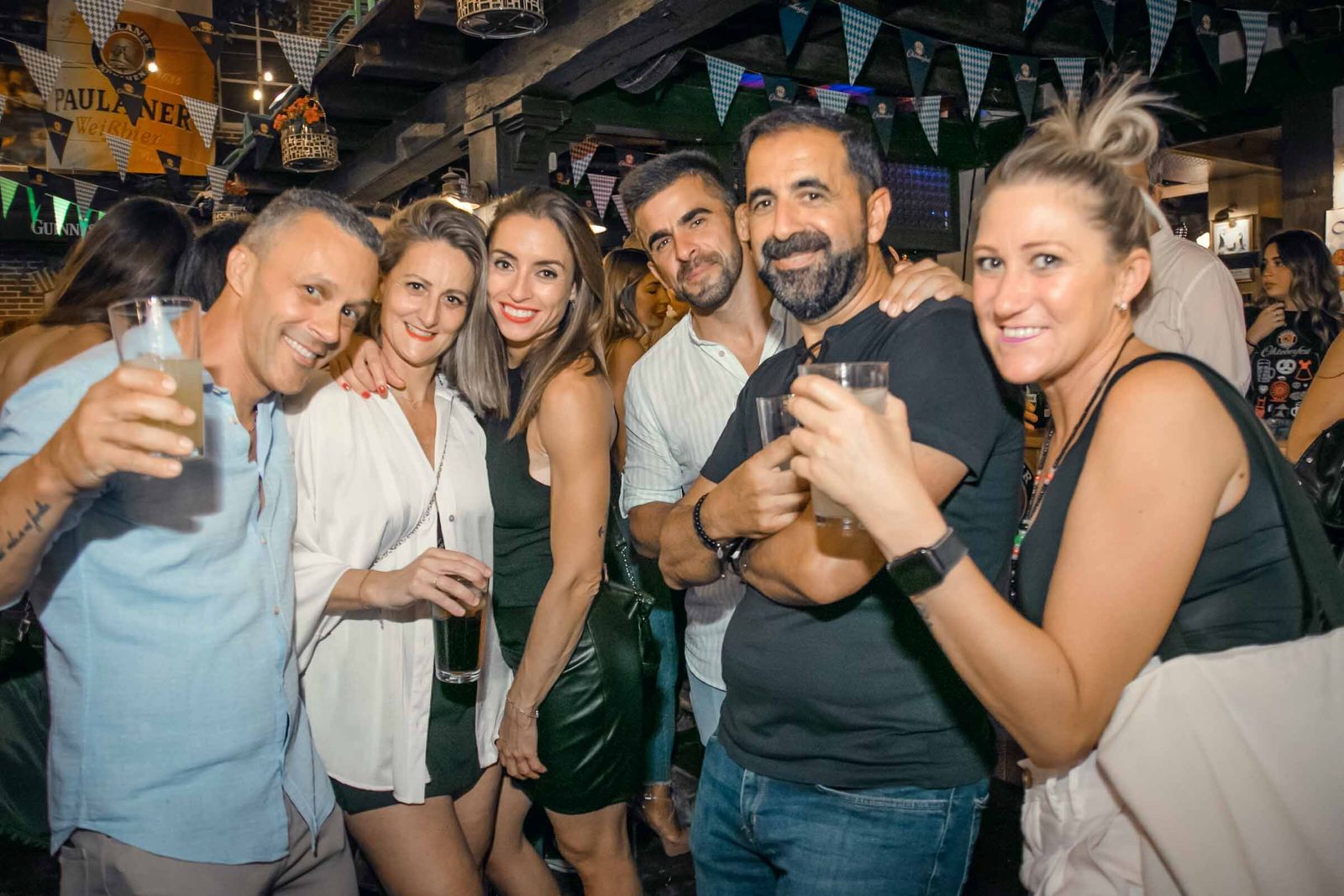 Búscate en el OktoberFest de Plaza Canterbury del sábado 8