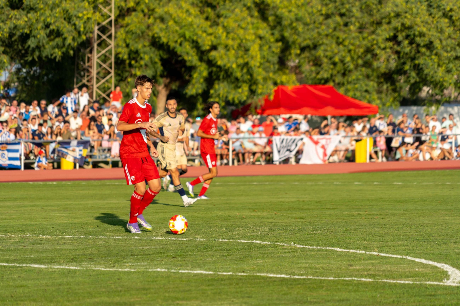 Imágenes del XXXIX Memorial Manuel González Rodríguez entre el Recreativo de Huelva - Sevilla Atlético