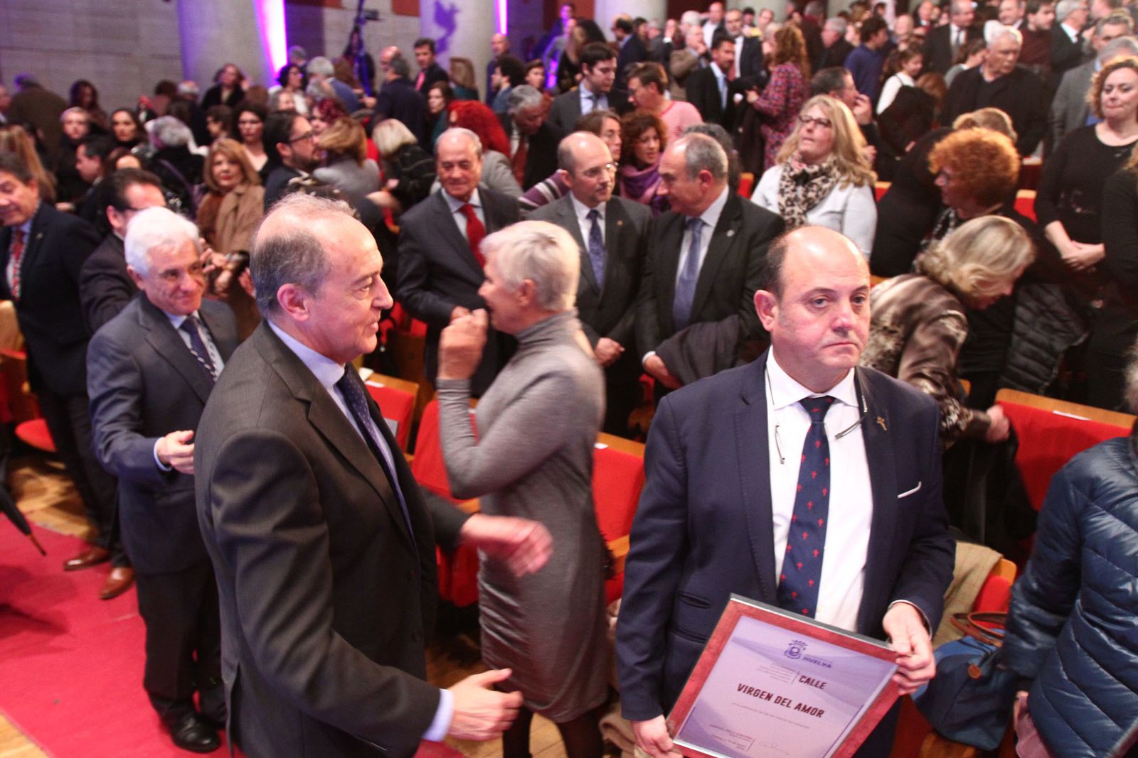 Imágenes de la entrega de las medallas de Huelva