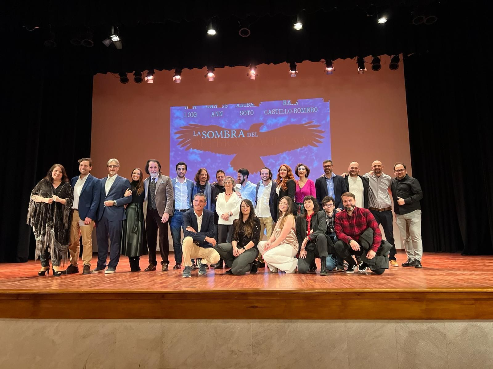 La alfombra roja del preestreno nacional, en Hornos, de la película "La sombra del quebrantahuesos"
