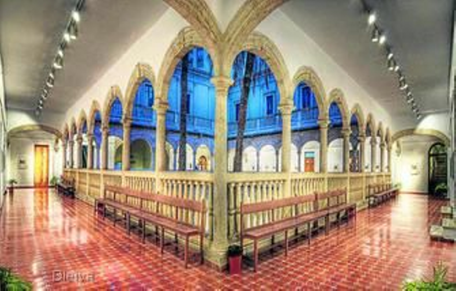 Interior de la Escuela de Artes de Almería.