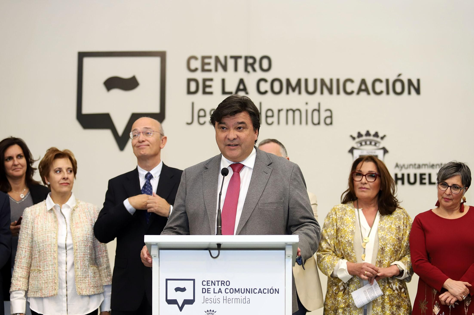 El Centro de Comunicación "Jesús Hermida" abre sus puertas, en imágenes