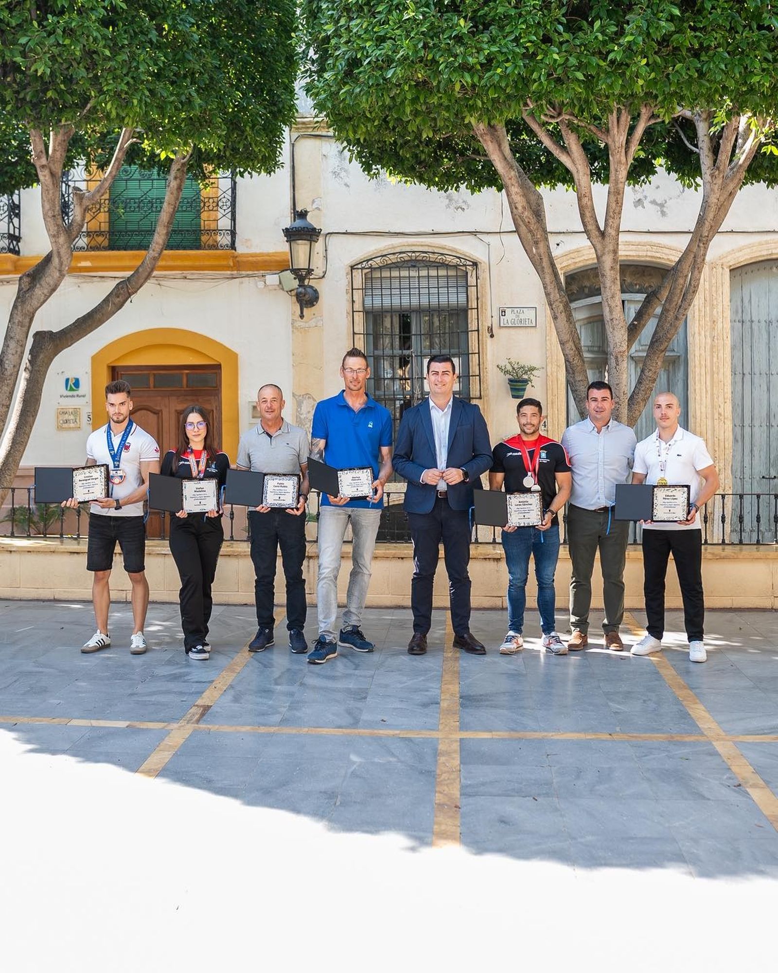 El sexteto está formado por cinco hombres y una mujer