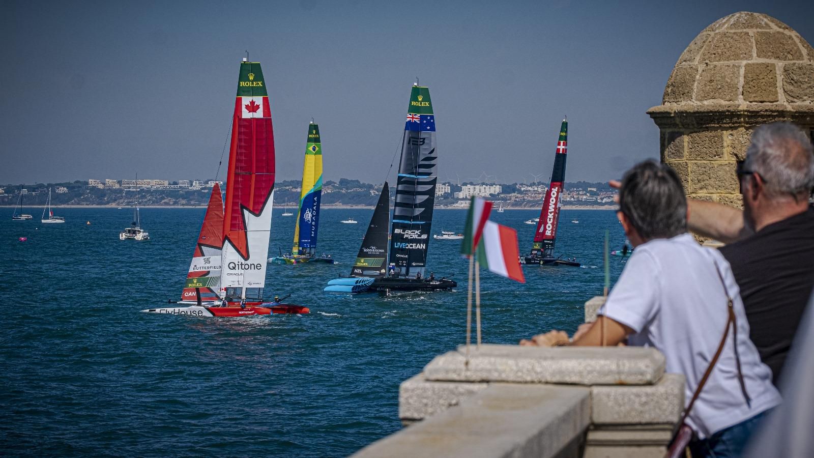 Muchos gaditanos pudieron disfrutar este sábado de los prolegómenos de la regata de este año