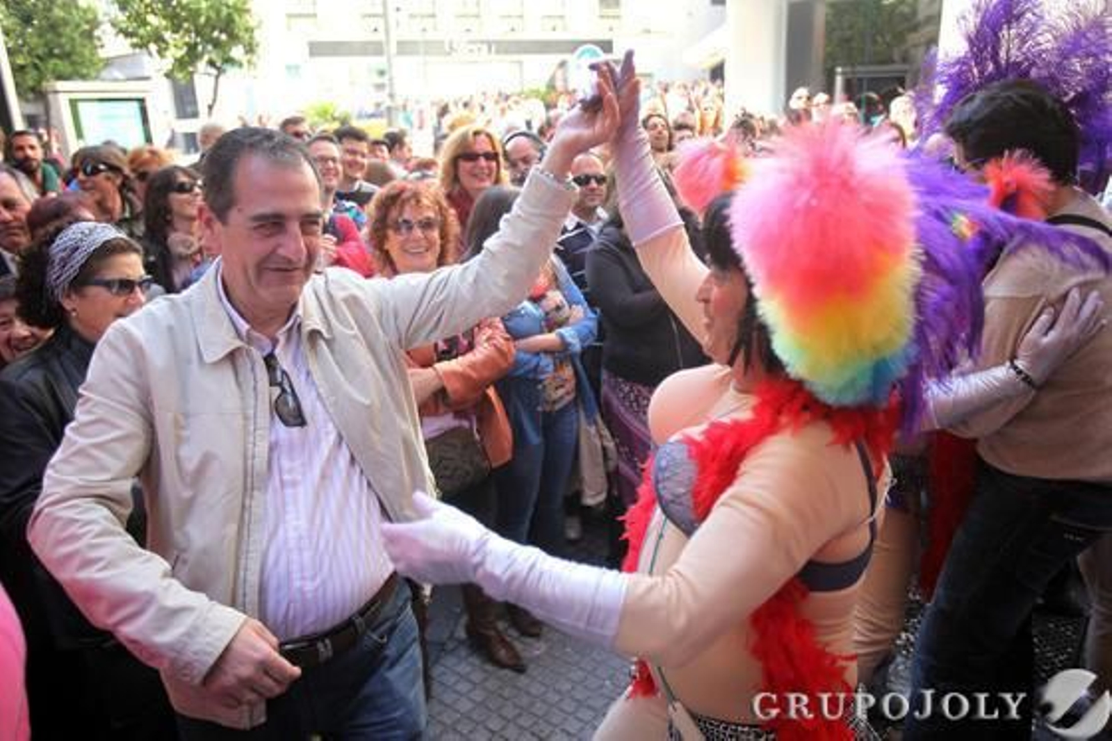 Las agrupaciones aprovechan los últimos coletazos del Carnaval.

Foto: Jesus Marin