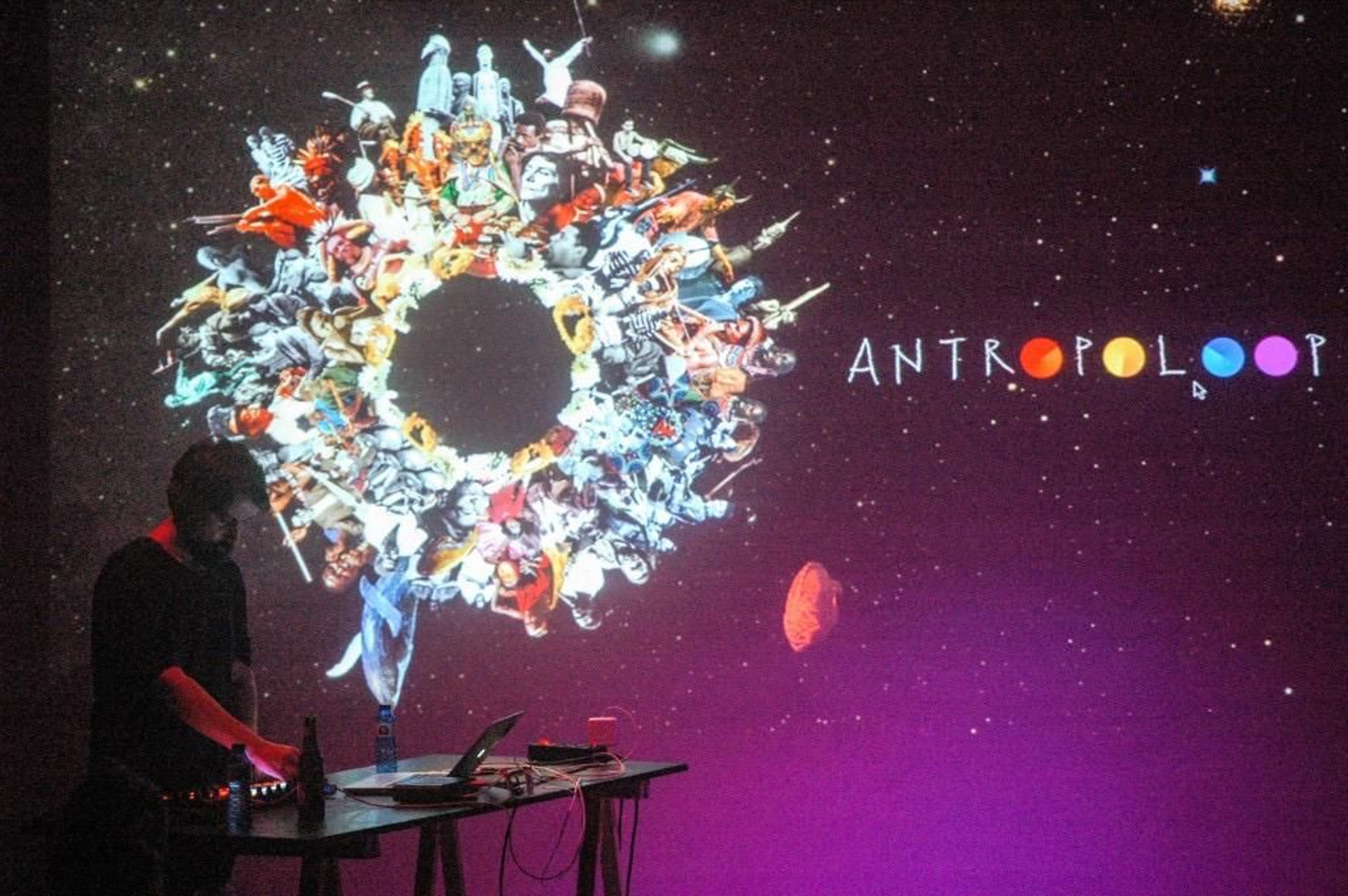 Las piezas ofrecen una mirada crítica y personal sobre diversas identidades y narrativas de Jerez.