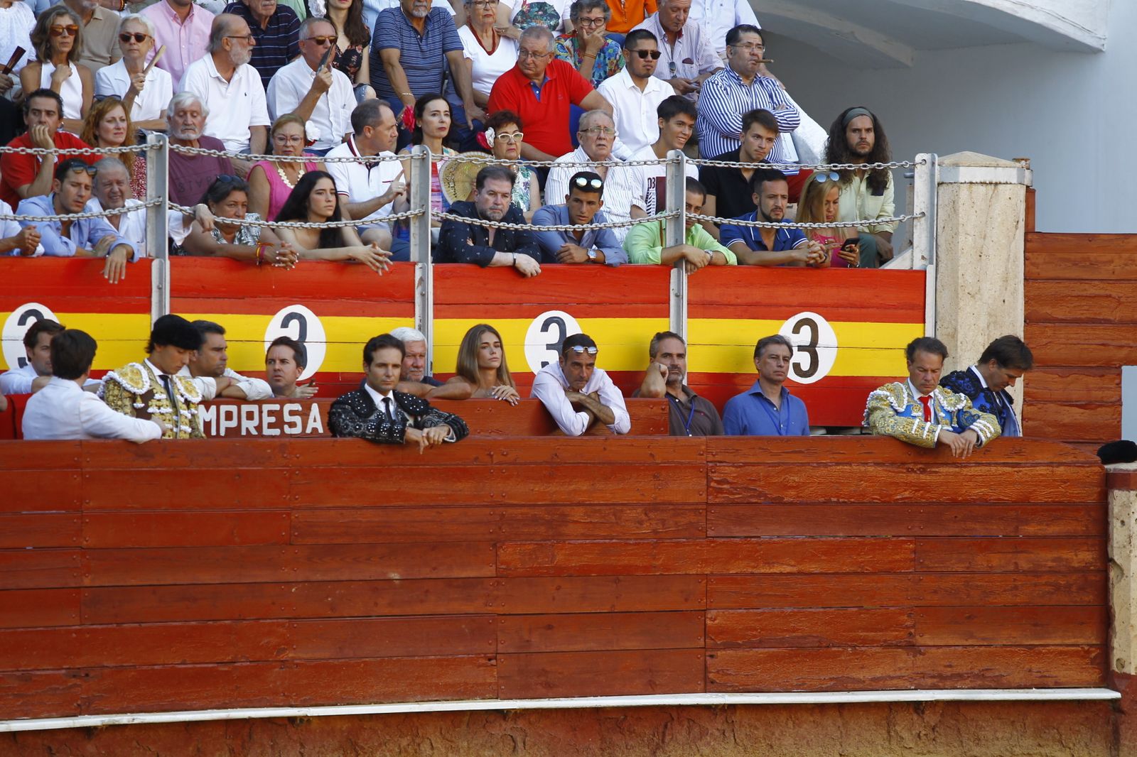 Imágenes del ambiente de la corrida de toros de la Feria de Almería