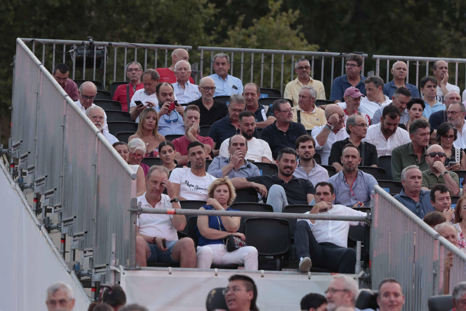 Búscate en las fotos del acto Fieles de Nervión