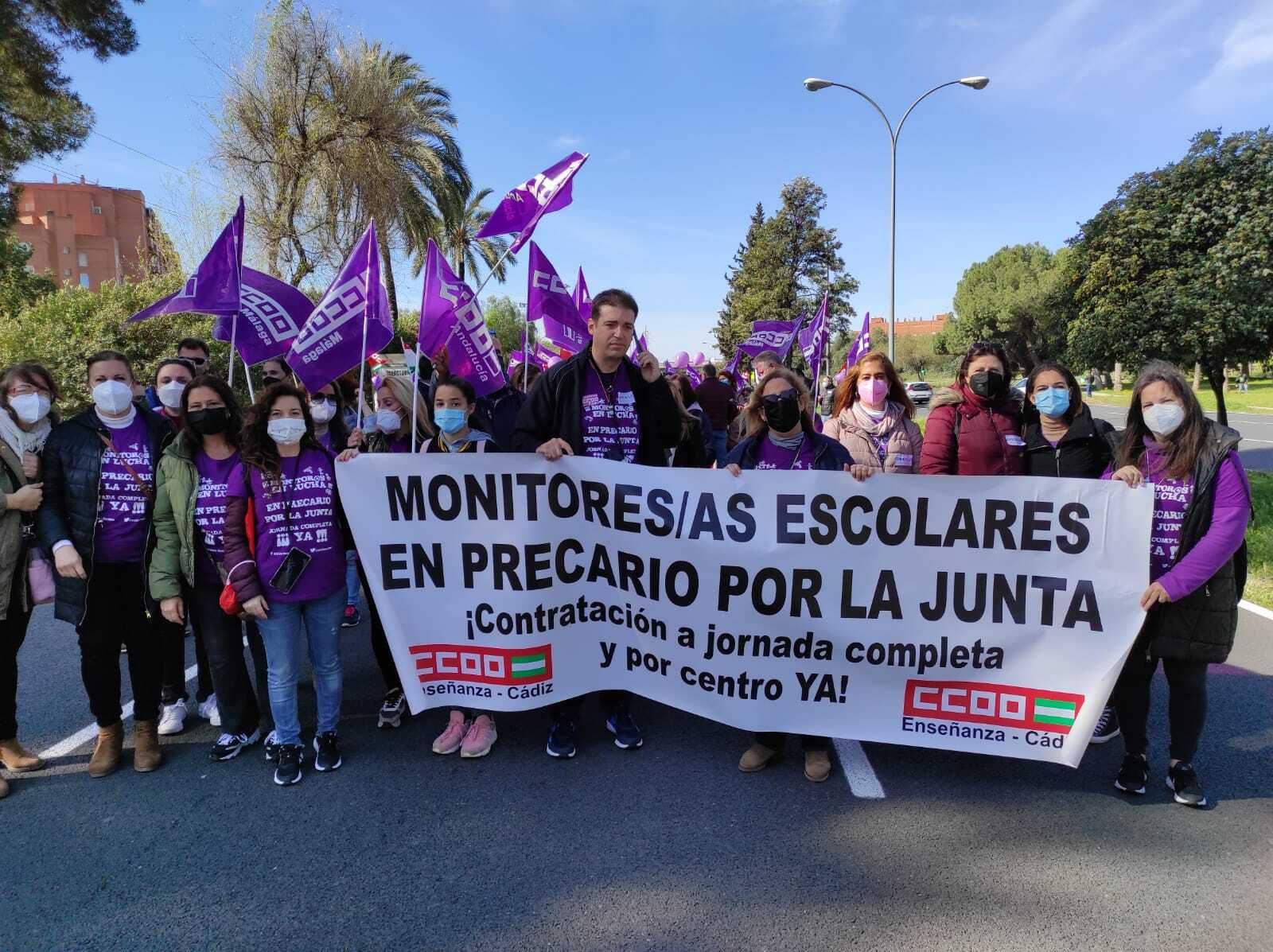 Una de las muchas protestas de los monitores y monitoras escolares
