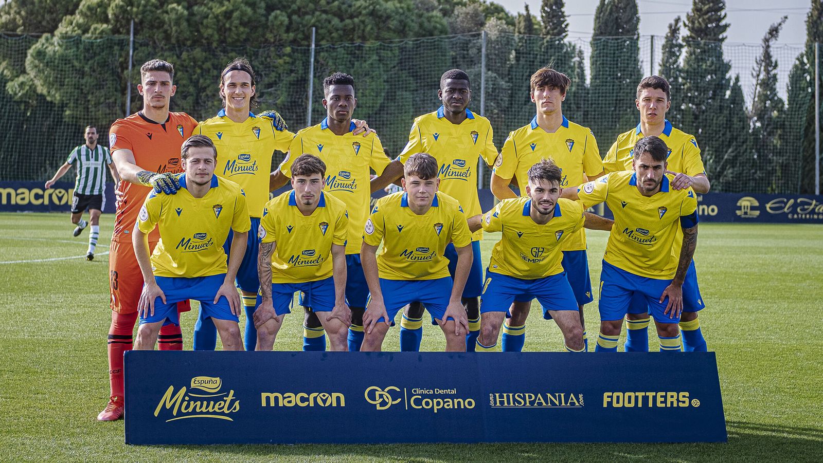 Las imágenes del triunfo del Córdoba CF ante el Cádiz B