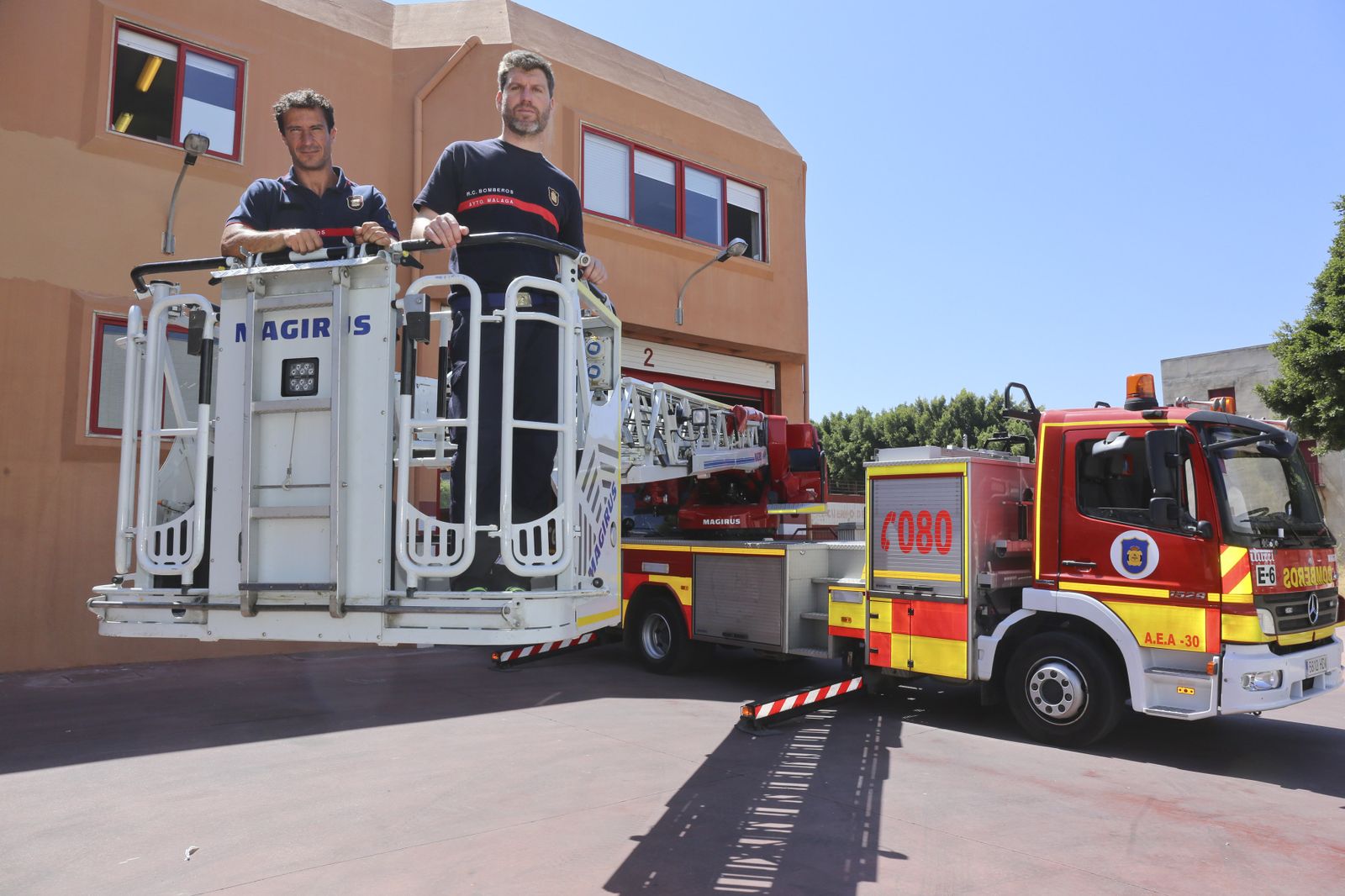 Los ángeles de Mónica