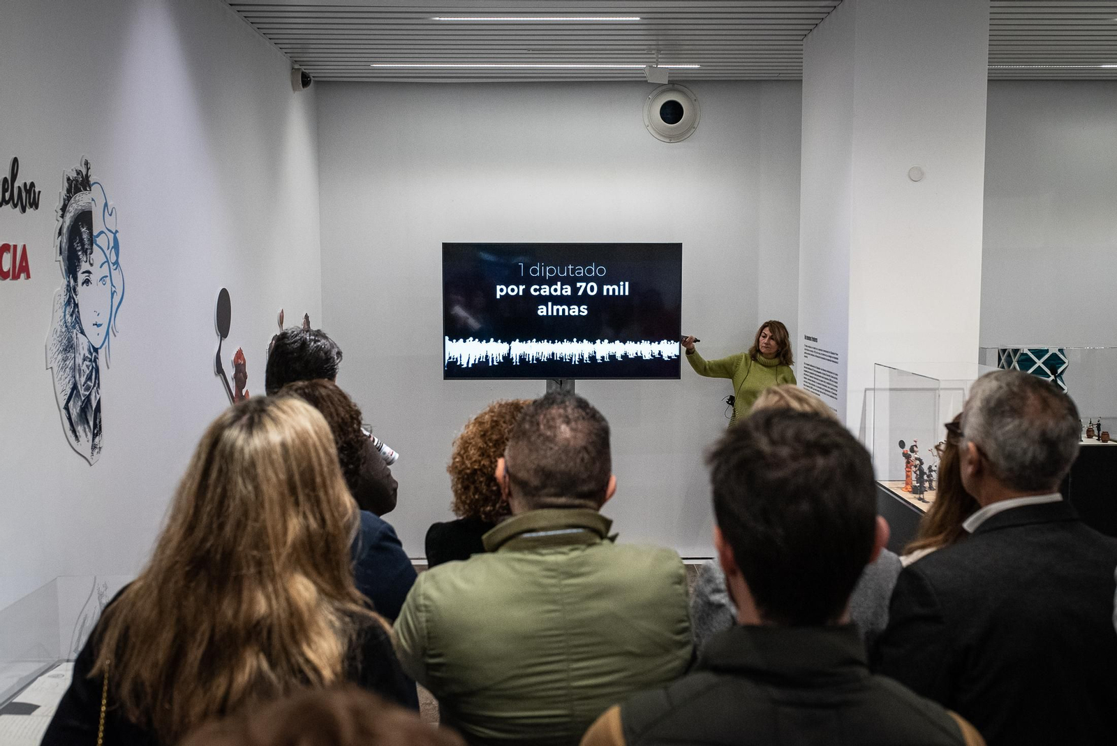 Imágenes de la inauguración de la exposición "200 años construyendo provincia"