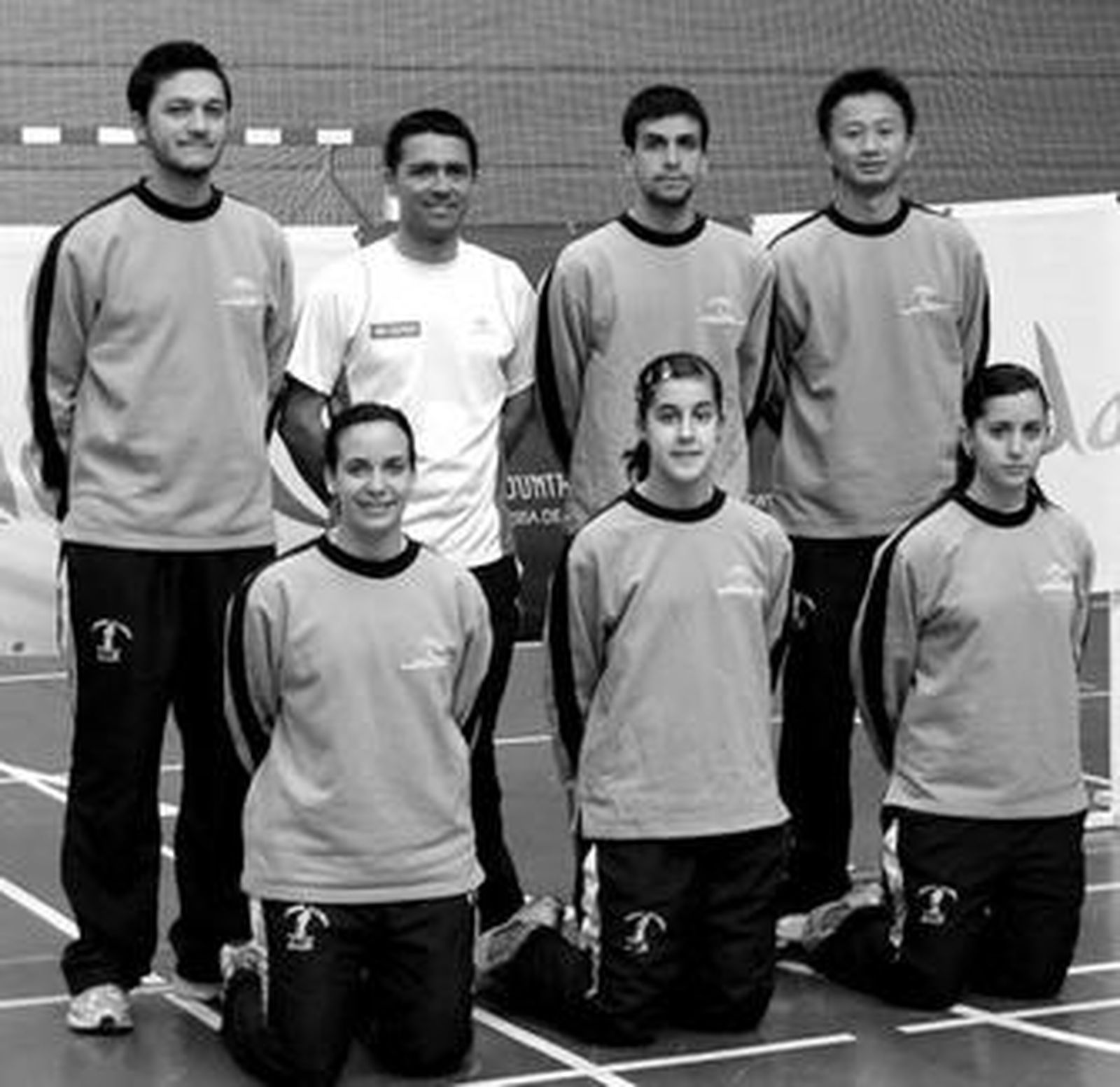 Formación del equipo presentado ayer en Granada.