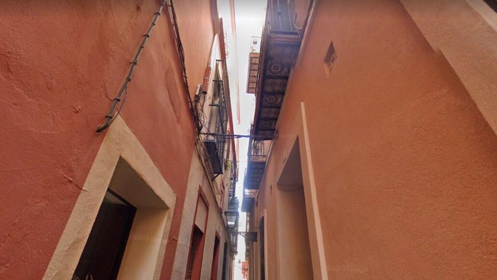 Calle de los besos en Sevilla.