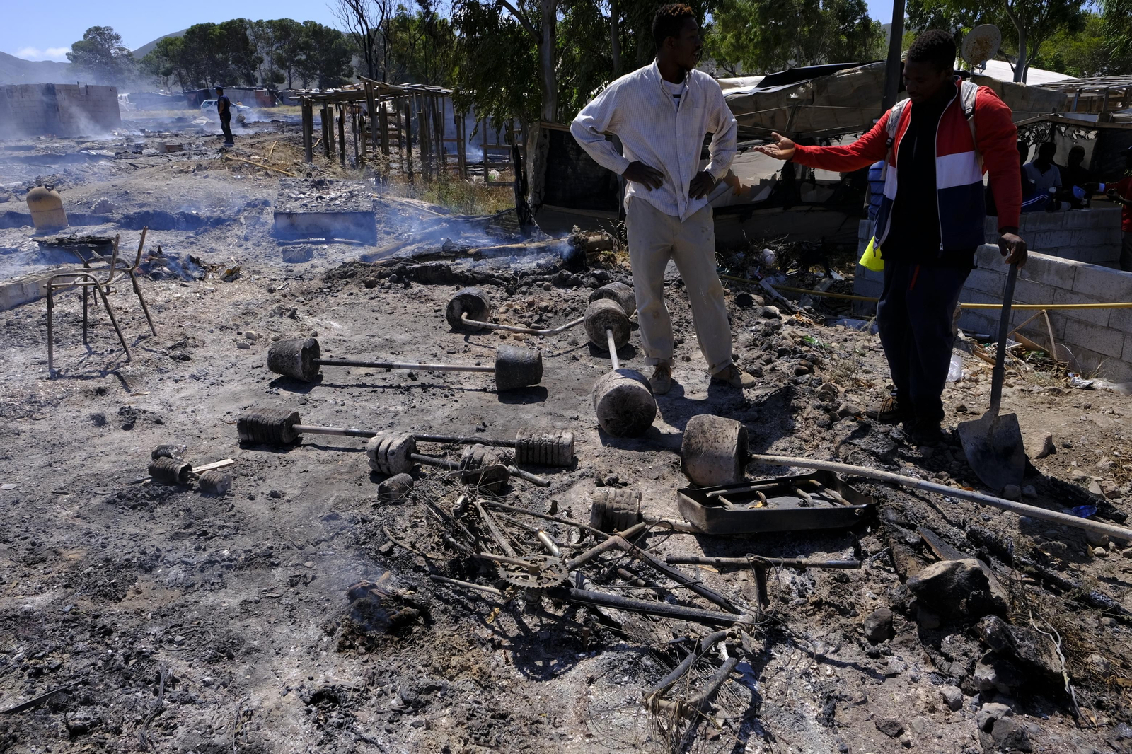 Fotogalería incendio asentamiento de chabolas en Atochares-Níjar (Almería)