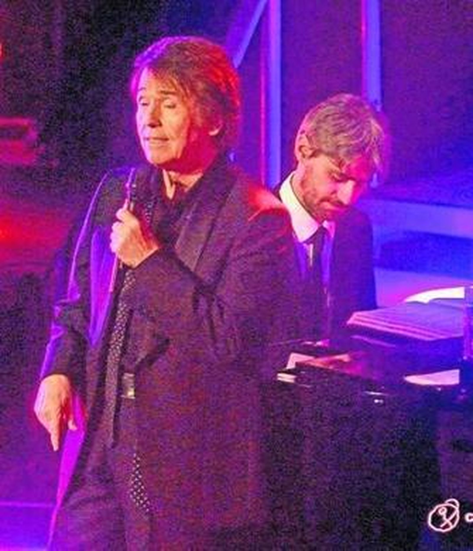 El cantante mantiene una voz espléndida tras llevar más de 50 años en la música.