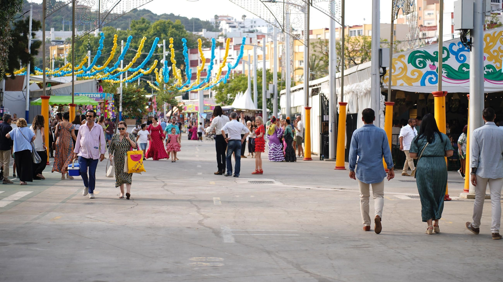 Búscate en las fotos del Viernes en la Feria Real de Algeciras